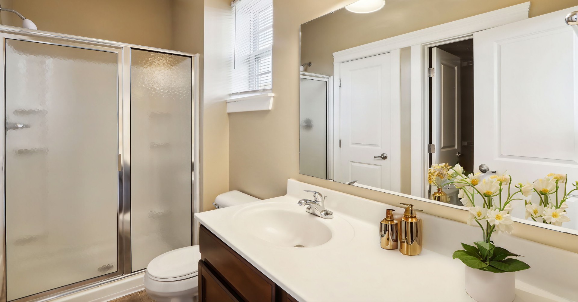 City Flats Renwick bathroom